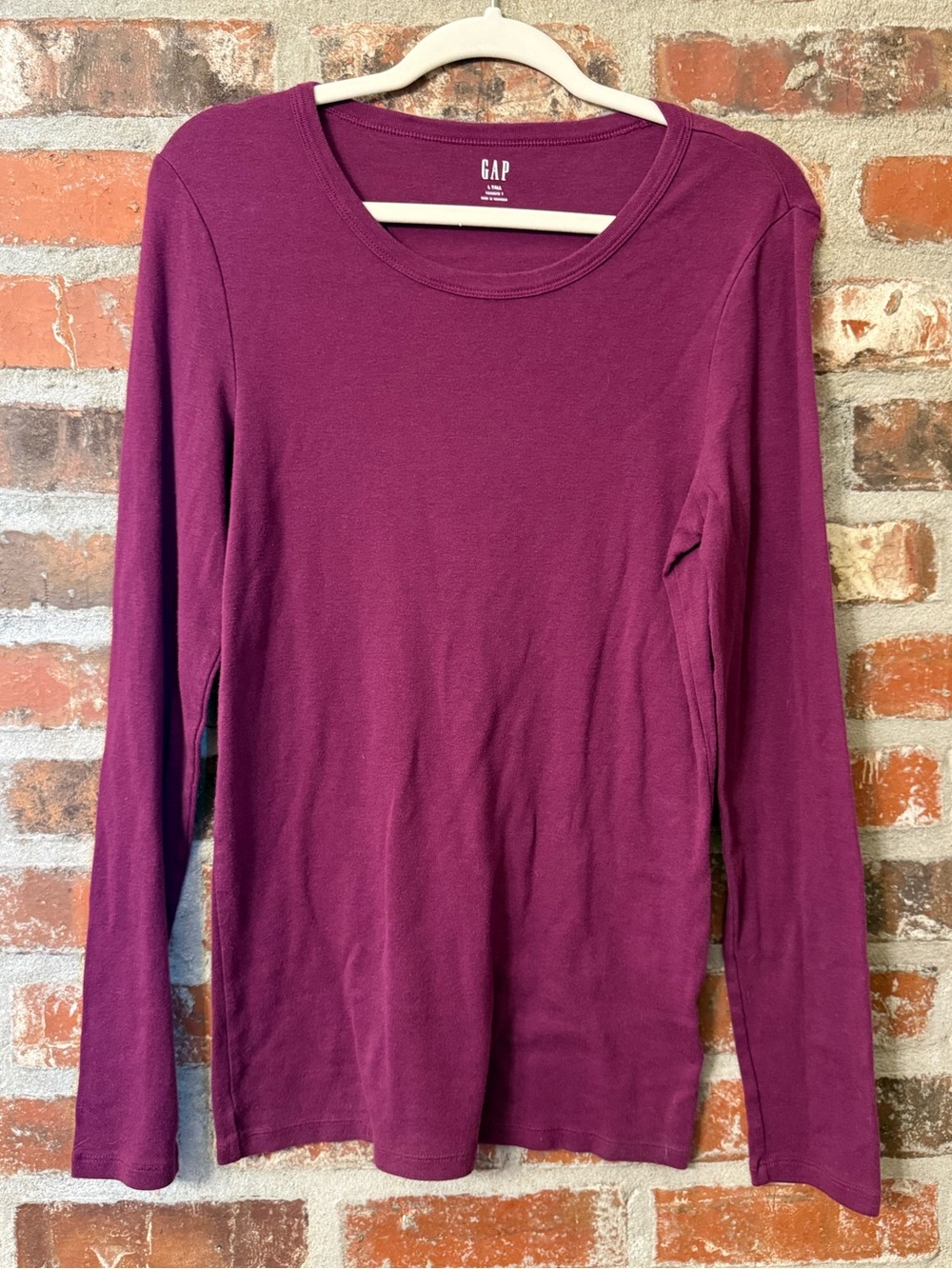 T49 - GAP Women’s Long-Sleeve Crewneck Top - Berry Plum